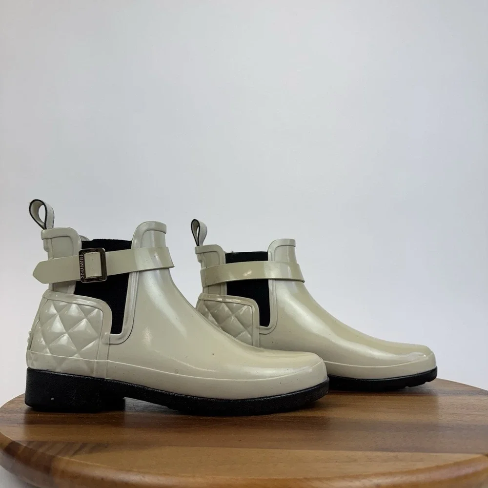 Womens Hunter Refined Quilted Gloss Beige Buckle Chelsea Ankle‎ Boots Size 7 M